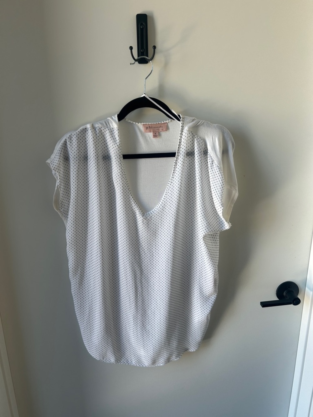 Philosophy White Polka Dot V-Neck Blouse